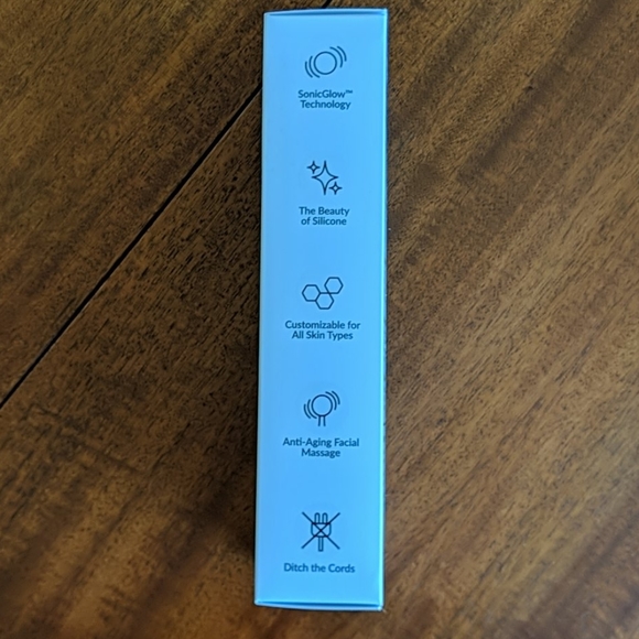 PMD® Clean - Smart Facial Cleansing Device - Picture 3 of 5